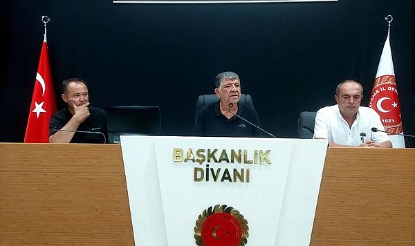 İl Genel Meclis Başkanı Halil Ertuğrul, Eceabat muhtarlarını ağırladı