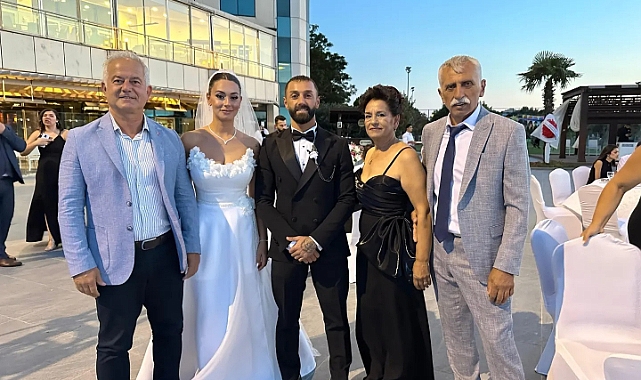 İsmet Güneşhan, İdil ve Murat’ın düğünlerine katıldı