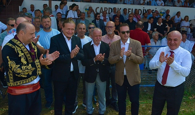İYİ Parti Heyeti, Çardak Yağlı Pehlivan Güreşleri'nde bir araya geldi