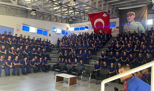 Jandarma Komutanlığı’na farkındalık eğitimi verildi