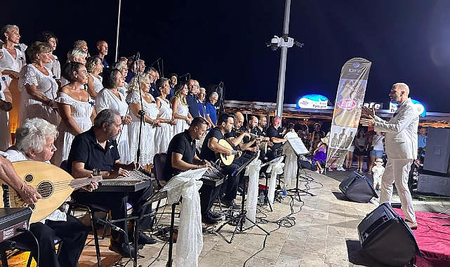 Küçükkuyu'da Yaza Merhaba konseri