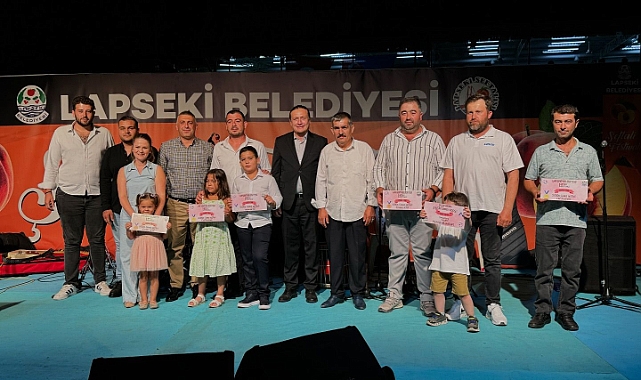 Lapseki Şeftali Festivali, Selin Ataş’ın konseriyle sona erdi