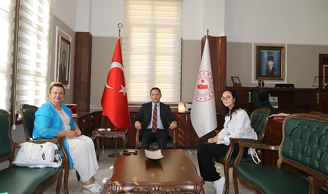 Meltem Dikici, Biga Kaymakamı Ercan Kayabaşı’nı ziyaret etti