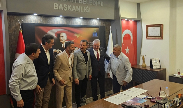 Muhtaroğlu, Özgür Özel ile bir araya geldi