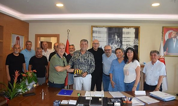 Okul arkdaşlarından Halil Ertuğrul'a ziyaret