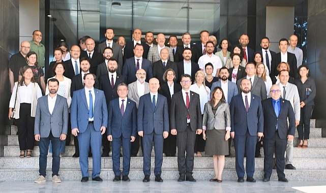 ''Ülkemizin geleceğine katkı sağlayan yükseköğretim kurumu olma yolunda hızla ilerliyoruz''