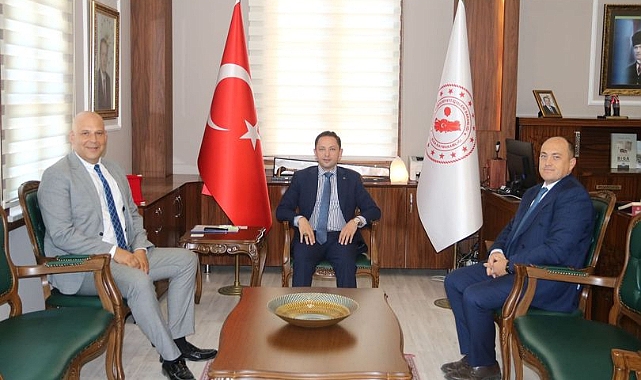 VakıfBank ve Yapı Kredi Bankası Şube Müdürlerinden Kaymakam Ercan Kayabaşı'na ziyaret