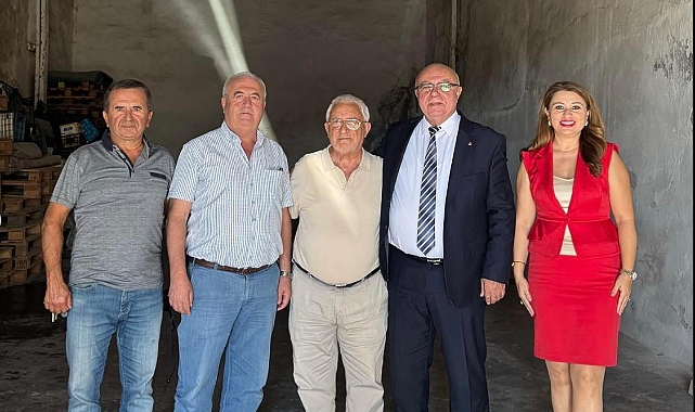 Başkan Abdullah Deniz, geçmiş dönem borsa yöneticileri ile bir arada