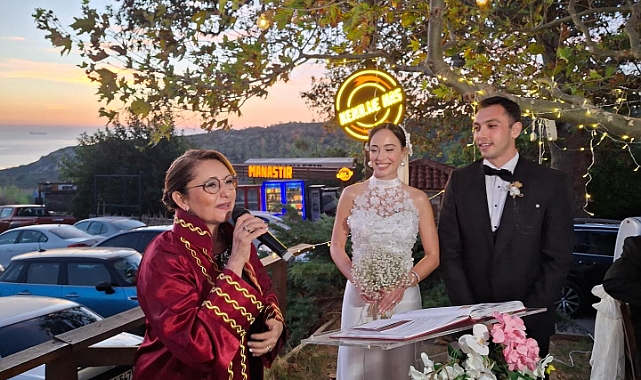 Başkan Yardımcısı Gülay Elbir Uslu, oğlunun nikahını kıydı