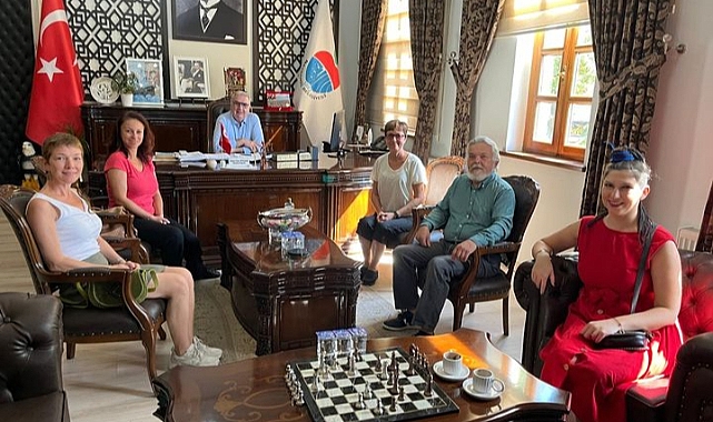 Bayramiç Kültür Sanat Derneği'nden Başkan Atılgan'a ziyaret