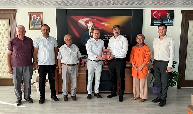 BEM-BİR-SEN Genel Başkanı ve Çanakkale İl Başkanı, Atilla Öztürk’ü ziyaret etti