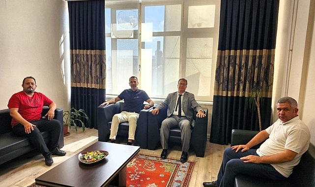 Birlik Vakfı Çanakkale Şubesinden Naim Makas'a ziyaret