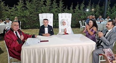 Birol Arslan, Elifnur Parmak ve Tufan Kocaman çiftinin nikahını kıyıldı