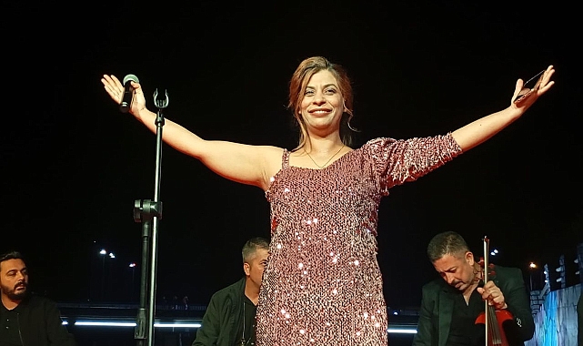 Çan Belediyesi’nin Kurtuluş Günü’nde Emine Uysal rüzgârı
