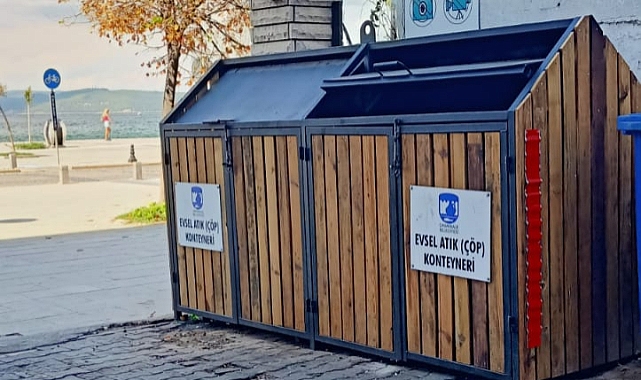 Çanakkale Belediyesi'nden çöp konteynerleri için estetik çözüm