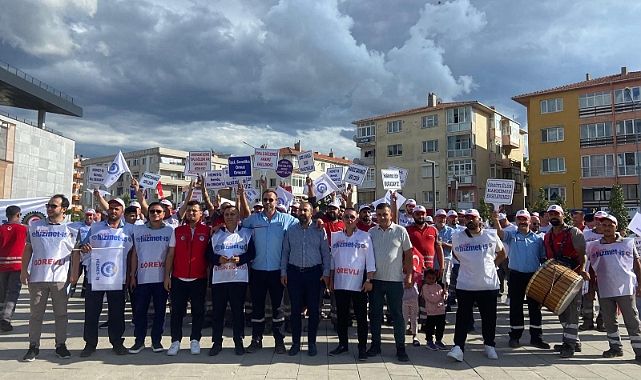 Çanakkale'de SUEZ çalışanları hakları için eylemde
