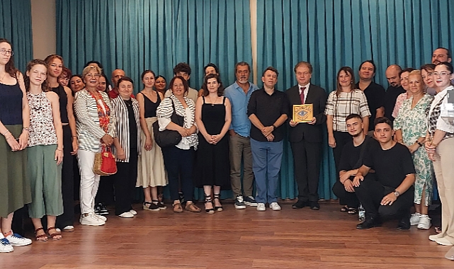 ''Cihat Aşkın Sahnesi'' açıldı