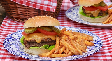Ev Yapımı Hamburger: Lezzetin ve sağlığın buluştuğu tarif