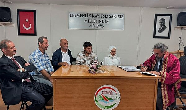 Gökçeada'da mutluluğa imzalar atıldı