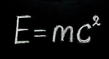 Görecelik Teorisi: Albert Einstein’ın özel ve genel görelilik yaklaşımları