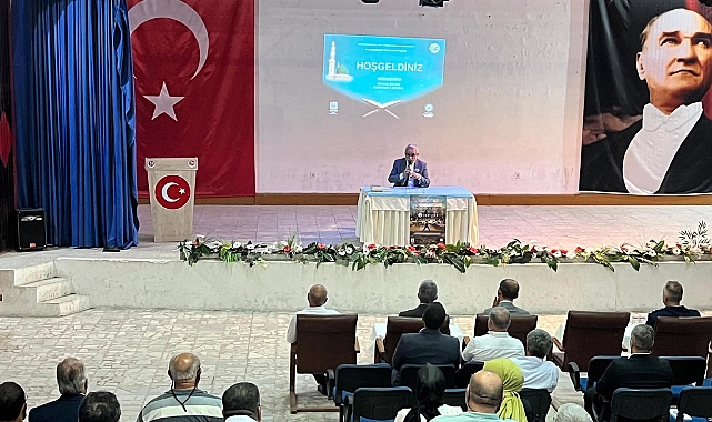 İl Müftüsü Mustafa Bilgiç, "Peygamberimiz ve Şahsiyet İnşası" konferansında