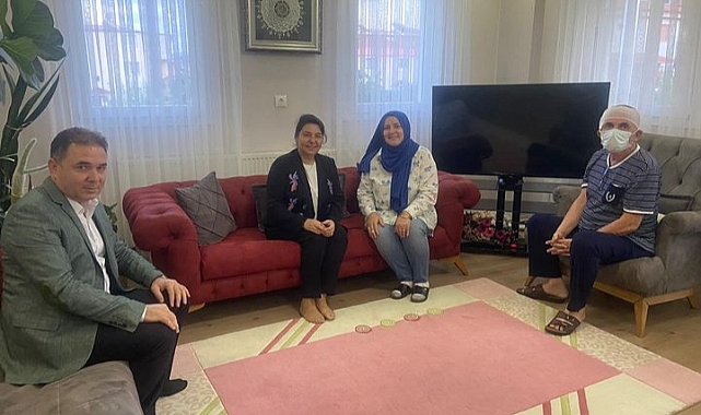 Jülide İskenderoğlu'ndan geçmiş olsun ziyareti