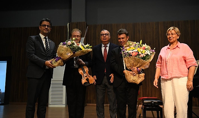Kepez'de Cihat Aşkın ve Roberto Issoglio'dan sezon açılış konseri