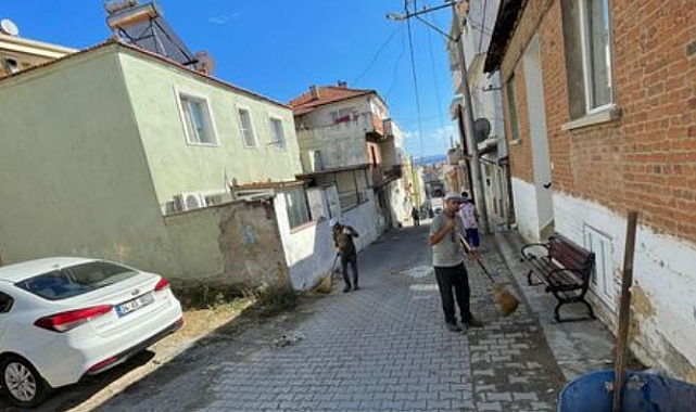 Küçükkuyu'da temizlik ve altyapı hizmetleri devam ediyor