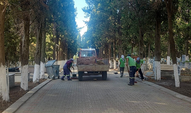 Lapseki Belediyesi'nden temizlik ve bakım çalışmaları