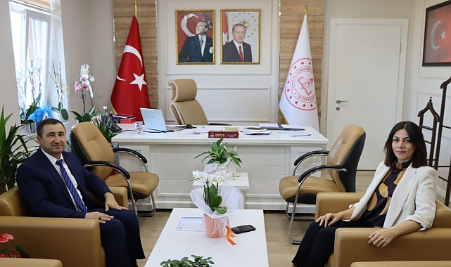 Mine Hayta’ya Ali Ömüt’ten ziyaret
