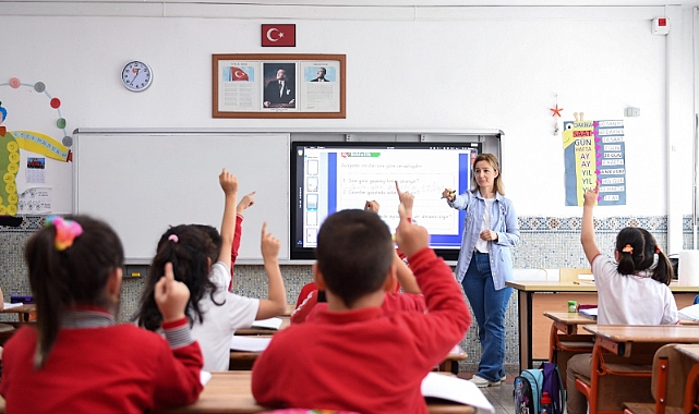Okullarda ilk zil çaldı