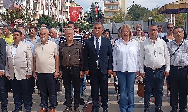 Osman Çaneri, mezarında ve anıtı önünde anıldı