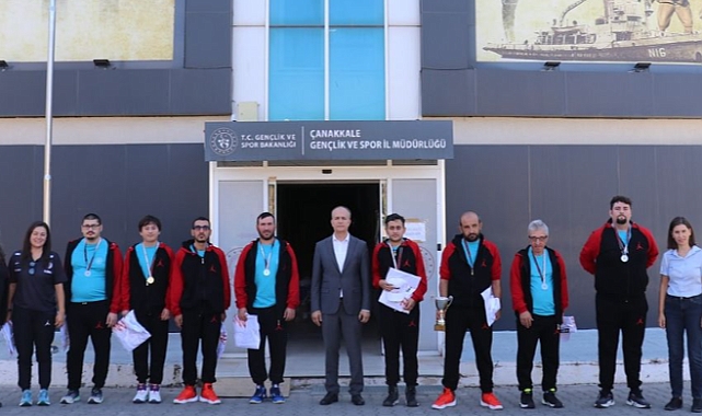 Özel Yıldızlar Spor Kulübü'nden Müdür Kalkan'a ziyaret