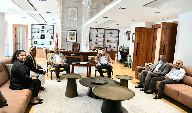 Roman Dernekleri Konfederasyonu Yönetimi Başkan Erkek'i ziyaret etti