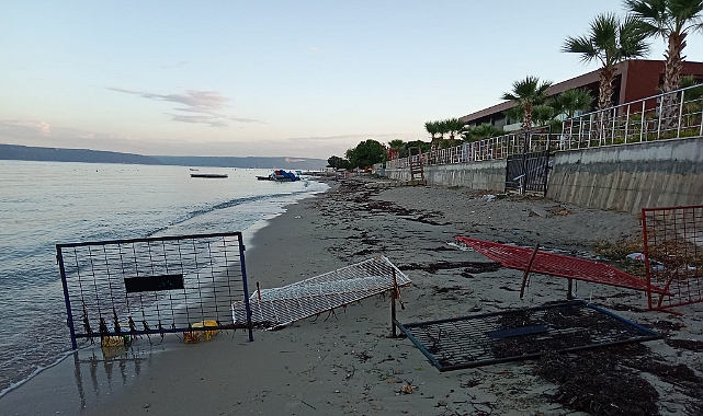 Herkesin kullanımına açık olması gereken kıyılarımız restoranlar tarafından yer yer işgal ediliyor