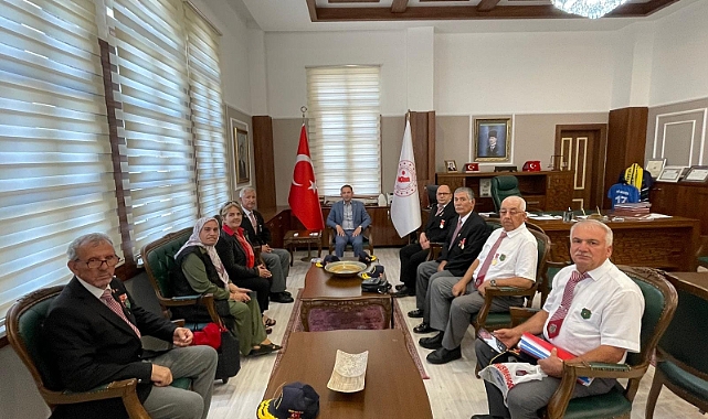 Türkiye Harp Malulü Gaziler Şehit Dul ve Yetimleri Derneği’nden Biga Kaymakamı Ercan Kayabaşı’na ziyaret