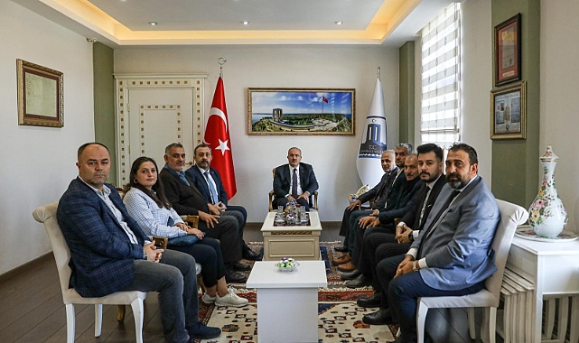 AK Parti İl Başkanlığı’ndan Çanakkale Valisi Ömer Toraman'a ziyaret