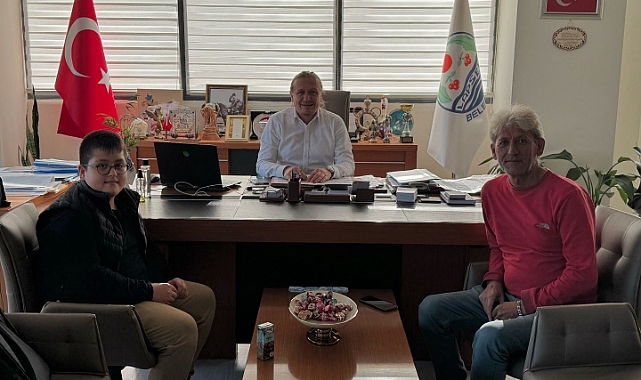 Başkan Öztürk misafirlerini ağırladı