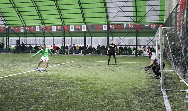Bayramiç Belediyesi Cumhuriyet Kupası Halı Saha Turnuvası sona erdi