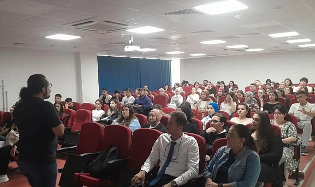 Biga Meslek Yüksekokulu’nda "Üniversite Yaşamına Uyum" toplantısı