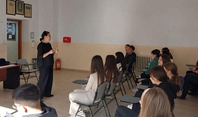 Bozcaada Gazi Anadolu Lisesi'nde "Müze Kavramı" konuşuldu