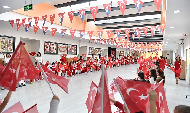 Çanakkale Belediyesi Ata'm Kreşlerinde 29 Ekim Coşkusu