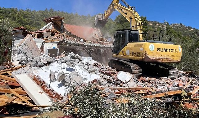 Çanakkale'de kaçak yapılaşmaya karşı mücadele: 17 yapı yıkıldı