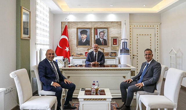 Çanakkale'de Ziraat Bankası yöneticilerinden Vali Toraman'a Ziyaret