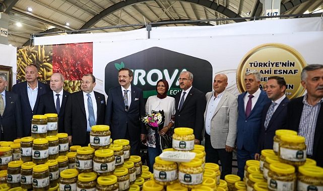 Çanakkale Valisi 18. Biga Gıda, Tarım, Hayvancılık ve Teknolojileri Fuarı’nın açılışına katıldı