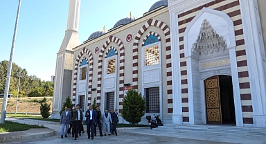 Çanakkale Valisi Toraman’dan 18 Mart Hatime Ana Ulu Camii ziyareti