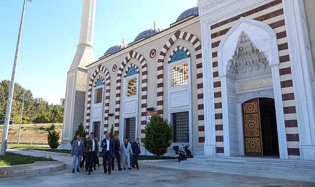 Çanakkale Valisi Toraman’dan 18 Mart Hatime Ana Ulu Camii ziyareti