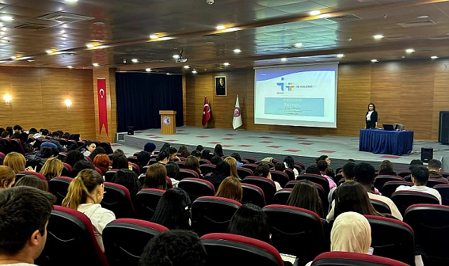 ÇOMÜ Biga Uygulamalı Bilimler Fakültesi öğrencilerine iş kulübü eğitimi