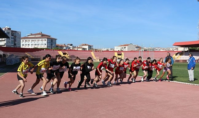 Cumhuriyet Koşusu 18 Mart Stadyumu’nda gerçekleştirildi