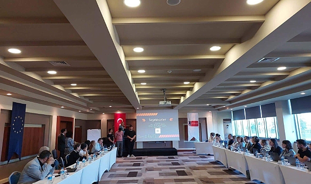 "Erasmus+ Mesleki Eğitim Hareketliliği Projelerinde İyi Uygulama Örnekleri ve Tecrübe Paylaşımı Çalıştayı" düzenlendi